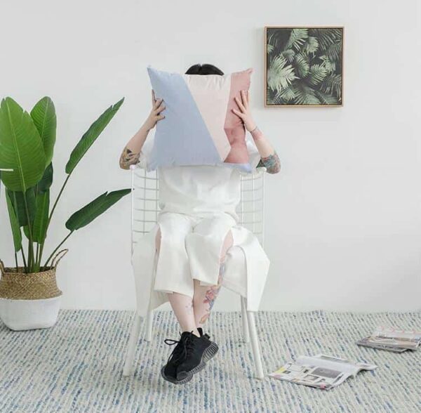 Framezoga White Chair