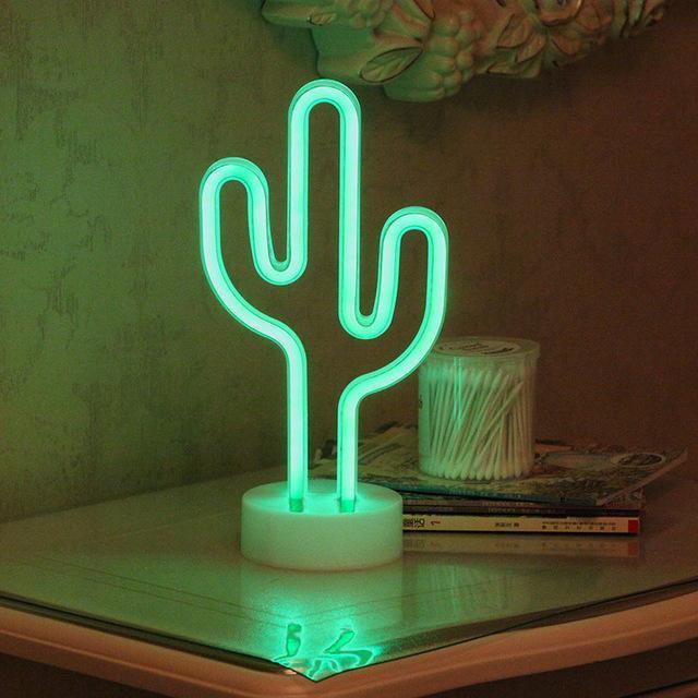 Superstar Pineapple Table Lamp Table lamp Cactus