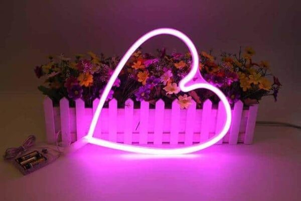 Superstar Love me NOW Wall/Desk Lamp Table/Wall lamp Pink heart