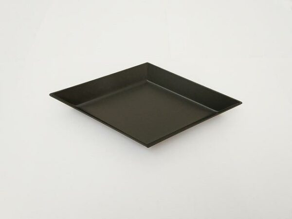 Polygon by Henry Jacobsson Tray Deep black / S